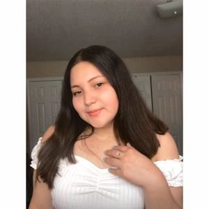 Meet your Posher, Nayeli